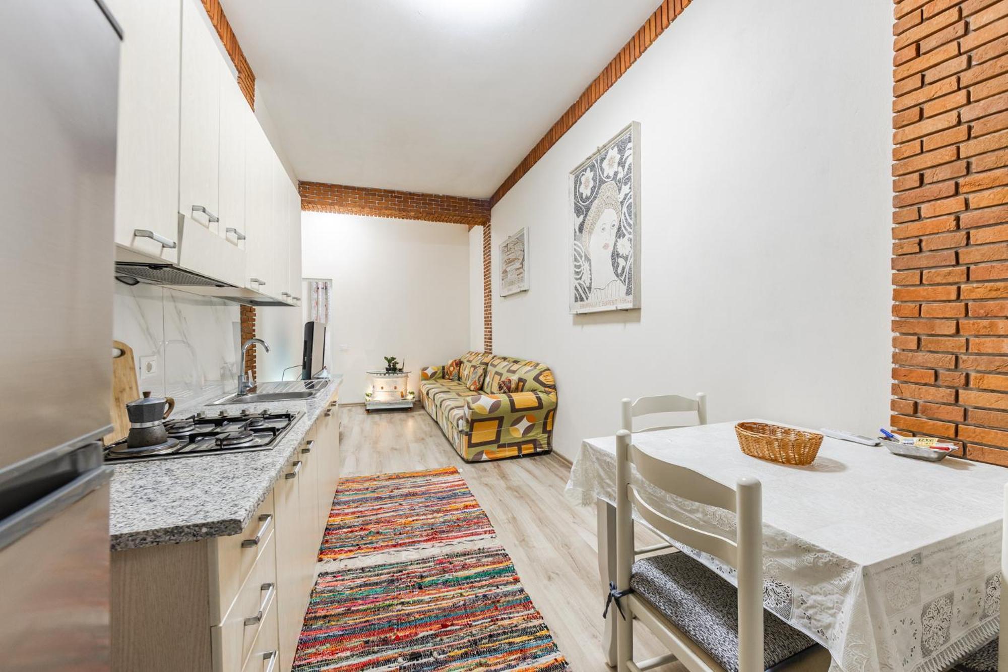 Art House Apartment