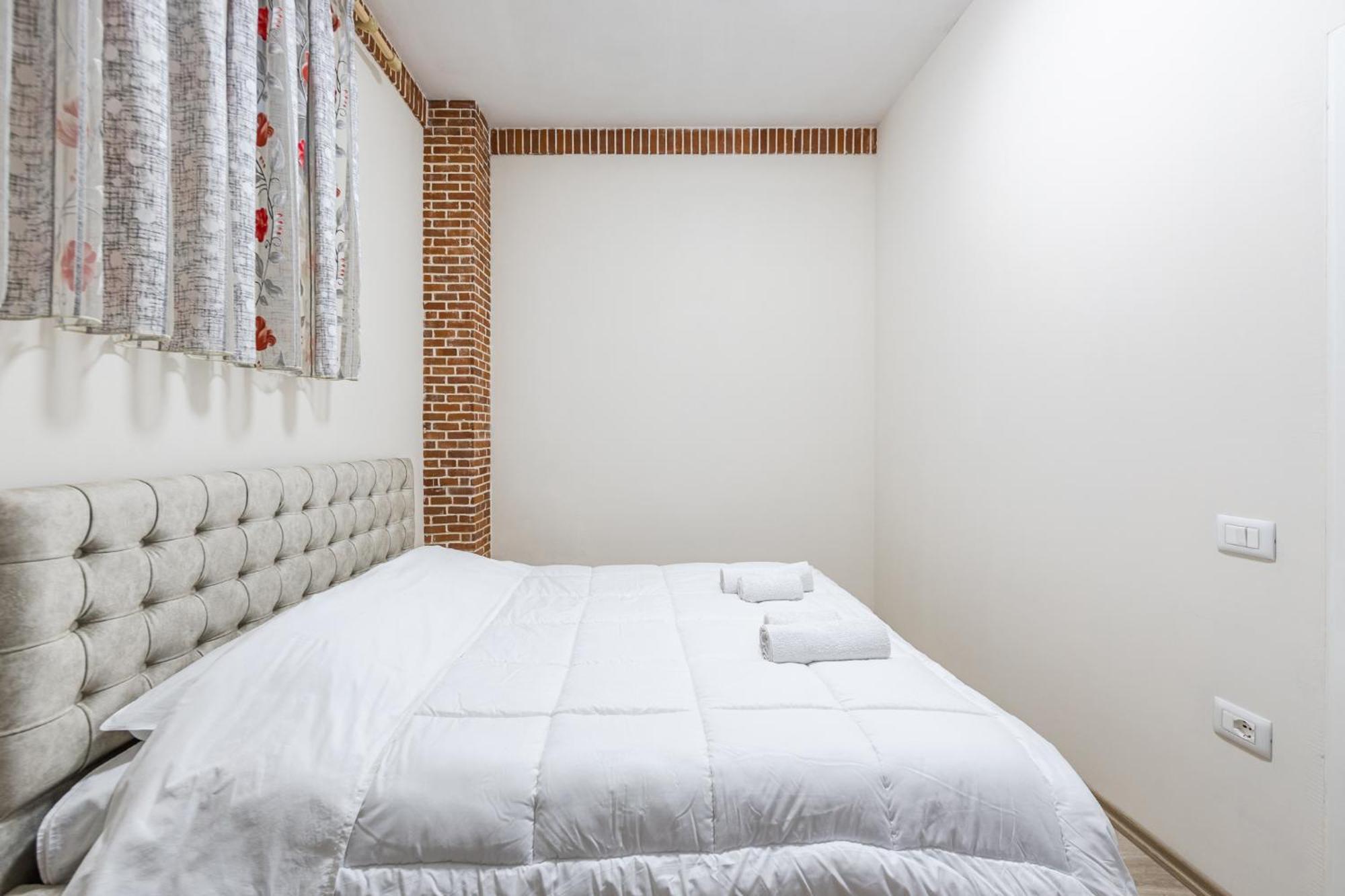 Apartment Art House